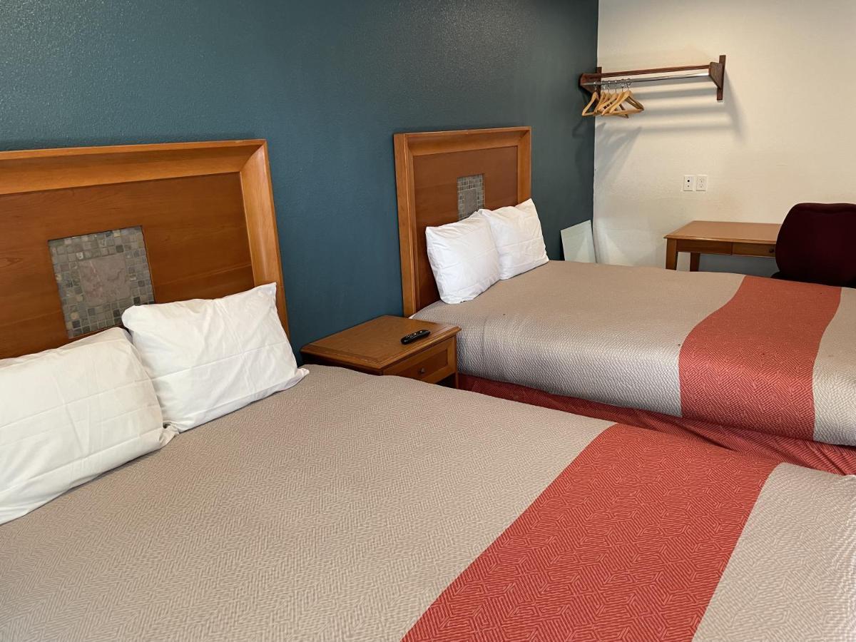 Town Place Studio Apartment Snyder Exteriör bild