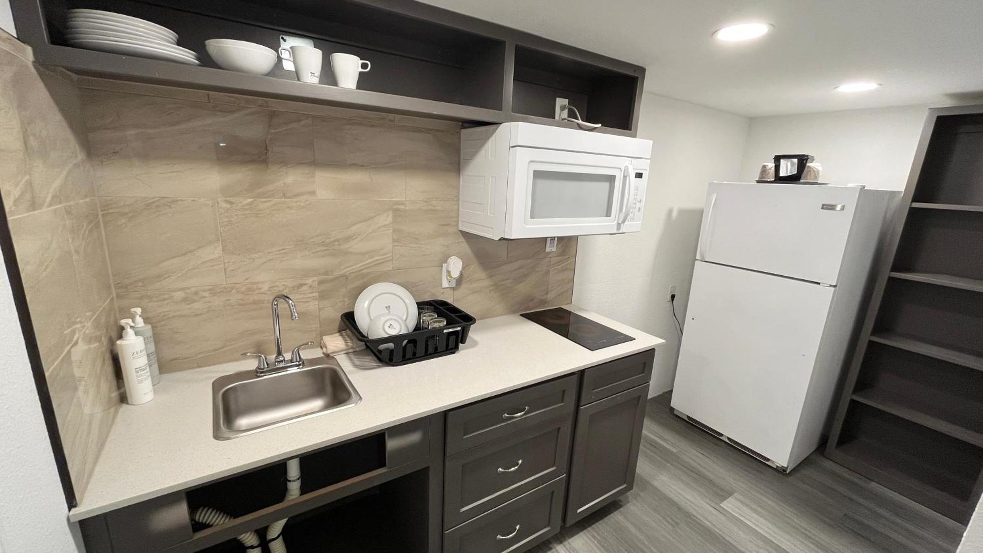 Town Place Studio Apartment Snyder Exteriör bild